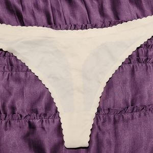 Copelia XL Seamless Thong NWOT